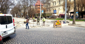Ремонт проспекту Свободи у Львові, весна 2013 року