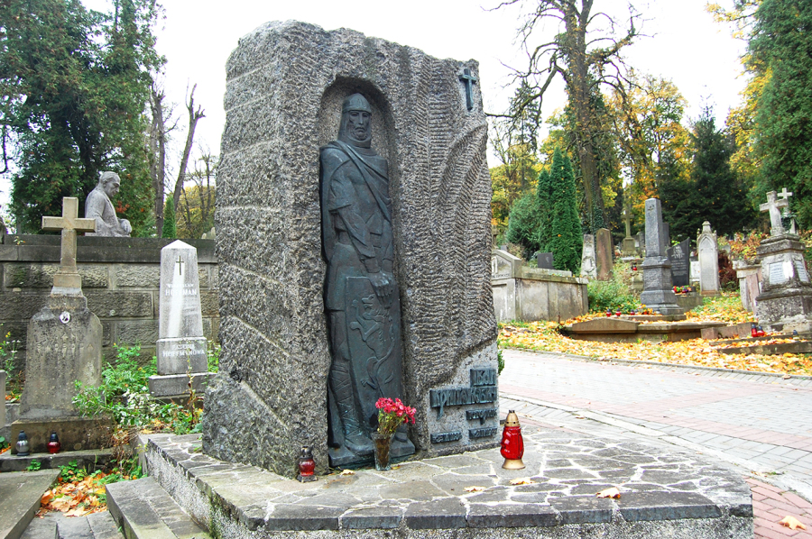 Могила Івана Крип'якевича
