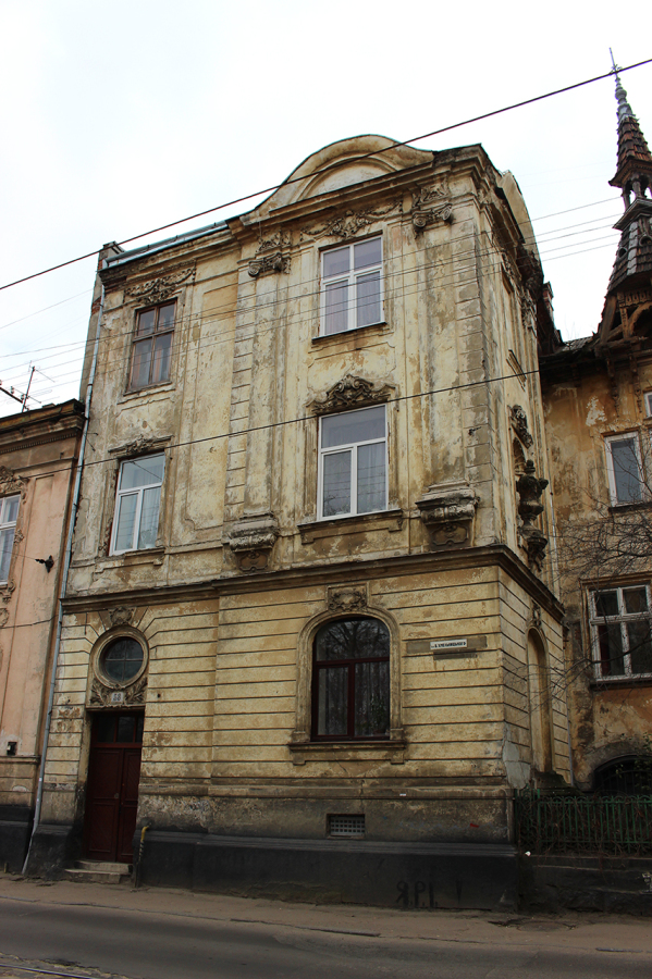 Вулиця Богдана Хмельницького, 58