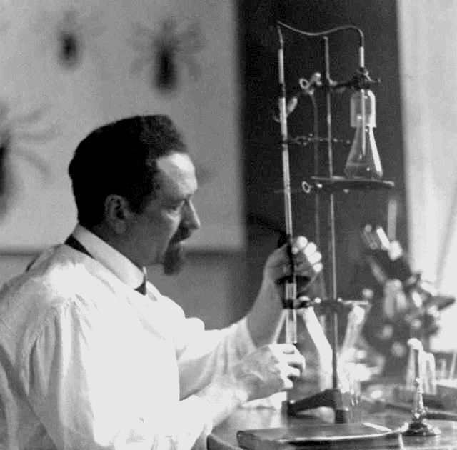 Рудольф Вайгль. Вакцина проти тифу. Місто Львів