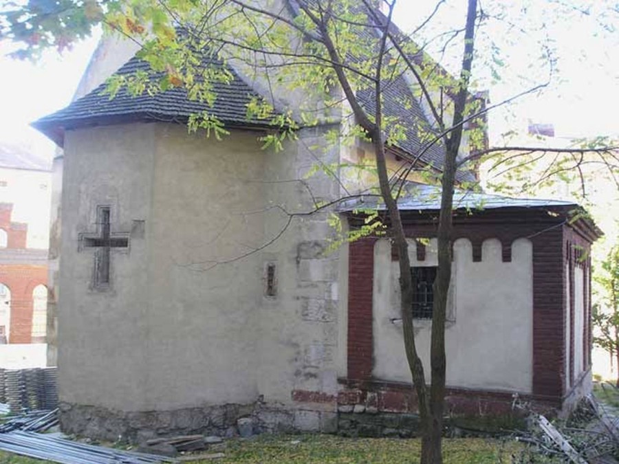 Вівтарна частина костелу Св. Івана Хрестителя. Фото наших днів