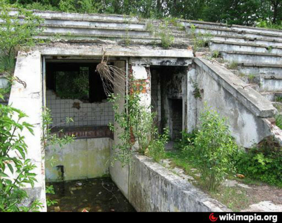 Адміністративна будівля і вхід до замарстинівського басейну, фото наших днів