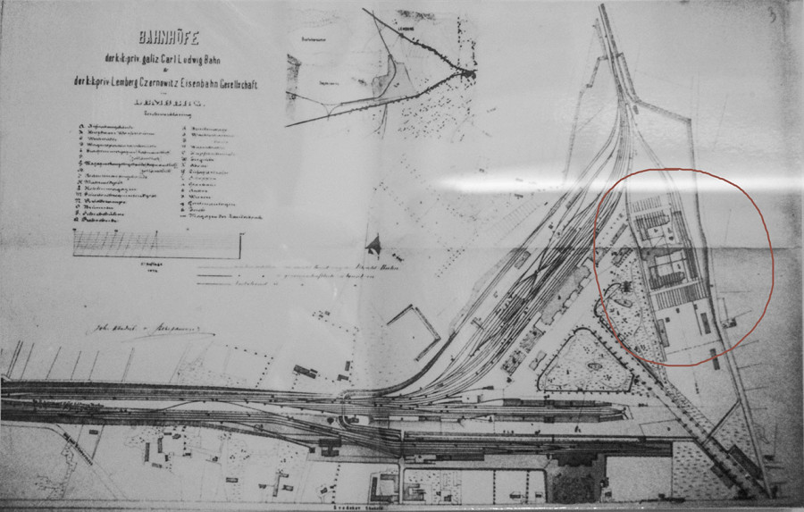 Схема залізничної станції Львів, червоним обведено локомотивні майстерні