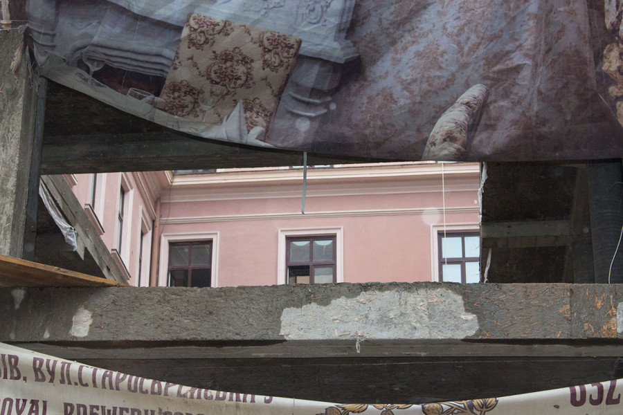 Фрагмент " Гранд - готелю " у Львові, в ході розбудови і реконструкції прилеглої території, 2015 рік