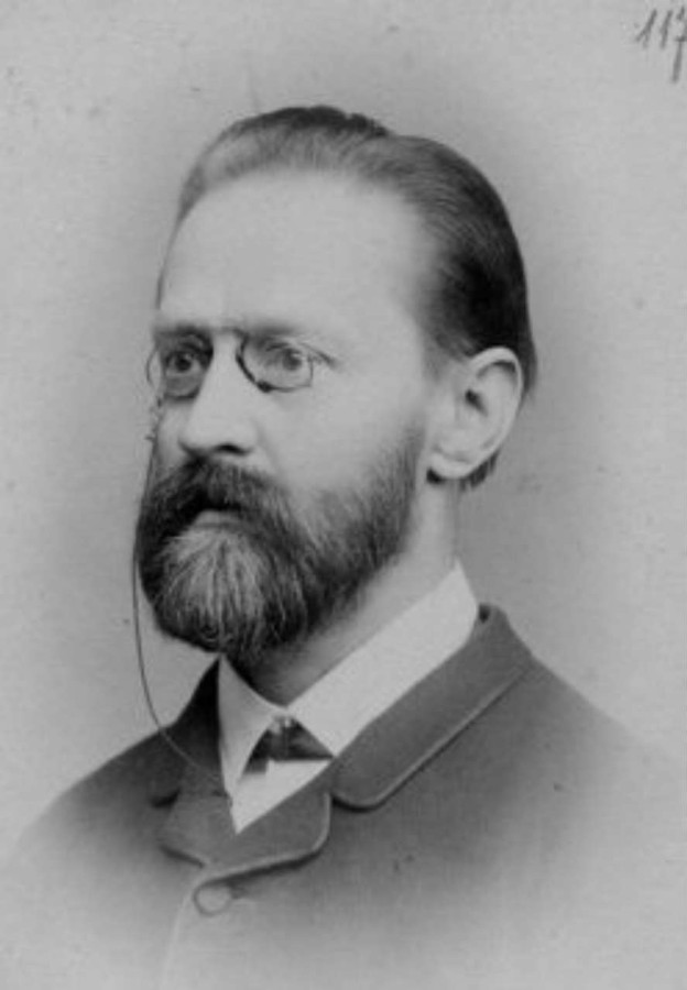 Владислав Губринович - один з співзасновників найбільшої книжкової фірми Галичини