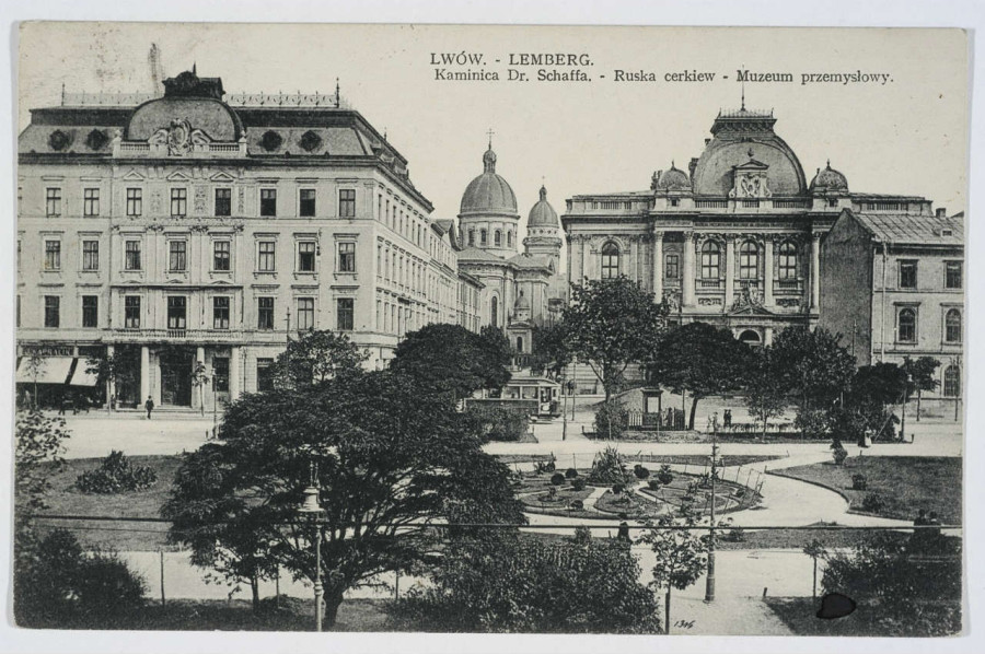 Фрагмент нин. пр-ту Свободи із памятником Станіславу Яблоновському. Поштівка до 1914 року