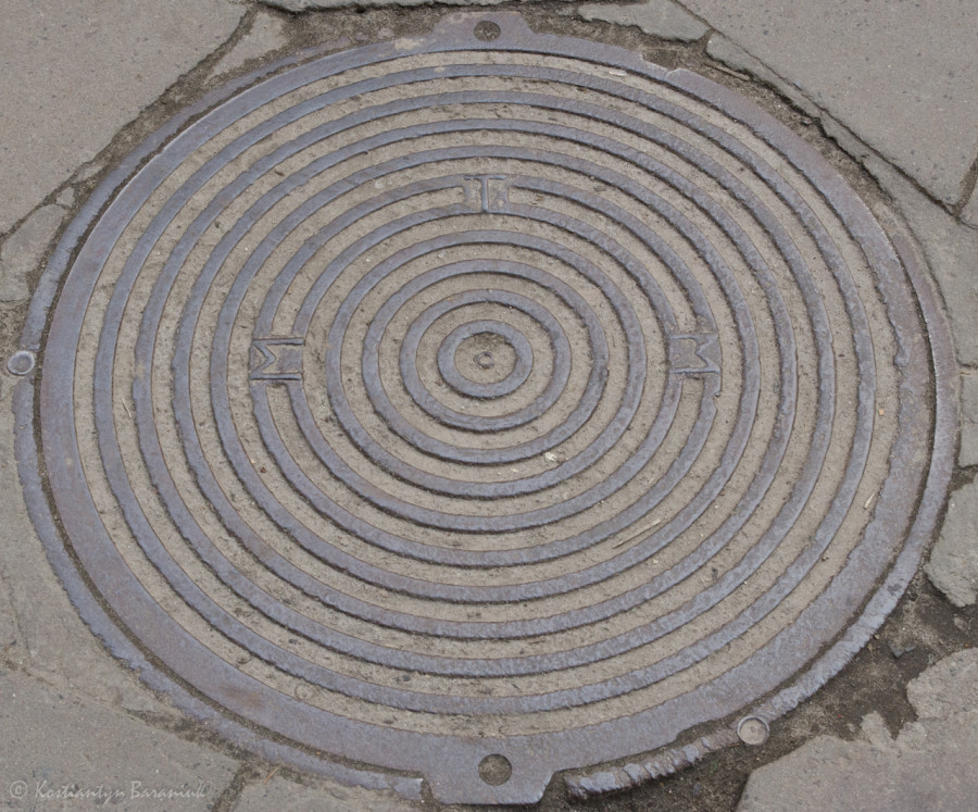 Люк "МТМ", вул. І. Федорова.