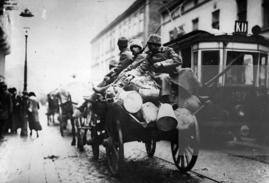 На вулицях Львова. Фото 1915 року