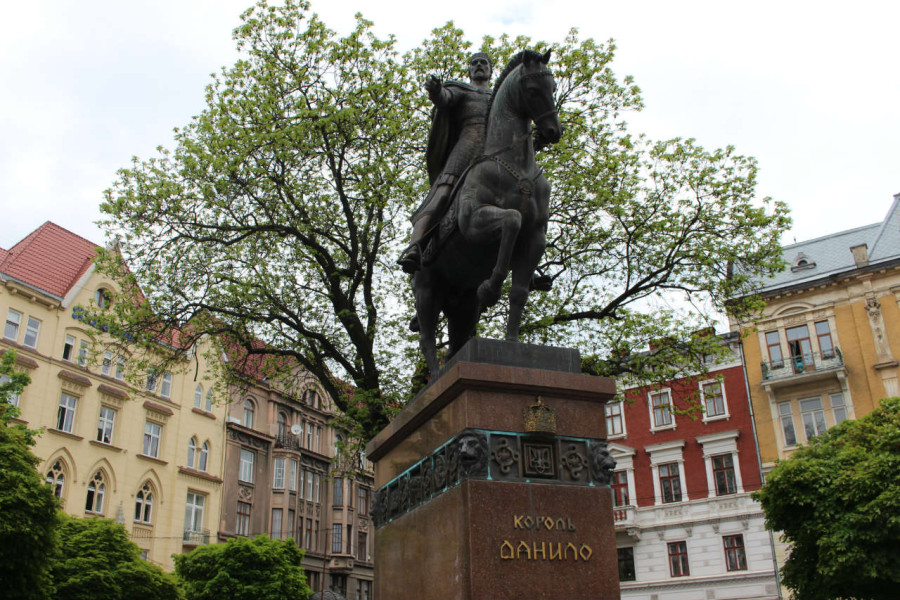 Пам'ятник Данилу Галицькому у Львові. Фото 2015 року