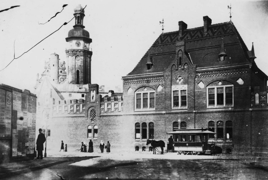 Пожежна дільниця на пл. Митній, фото кінець XIX століття.