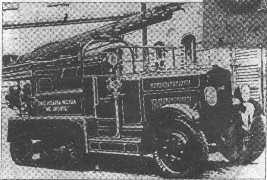 Пожежний тягач фірми "Унія старжацька".