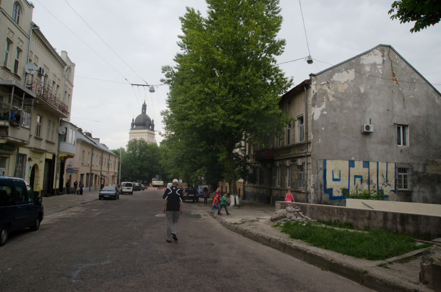 Вулиця Б.Хмельницького за колією.