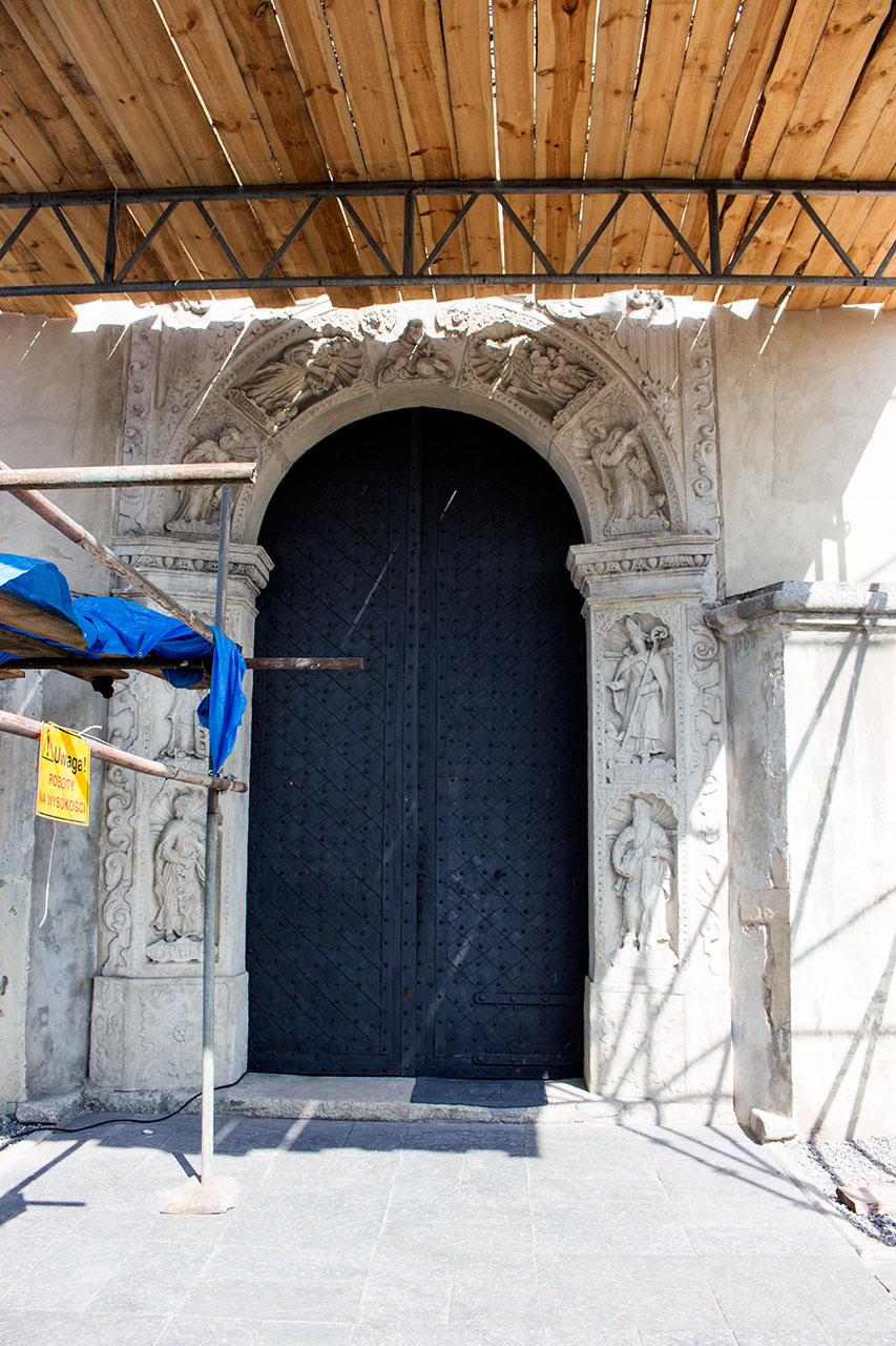 Екстер'єр костелу Святого Лаврентія в Жовкві