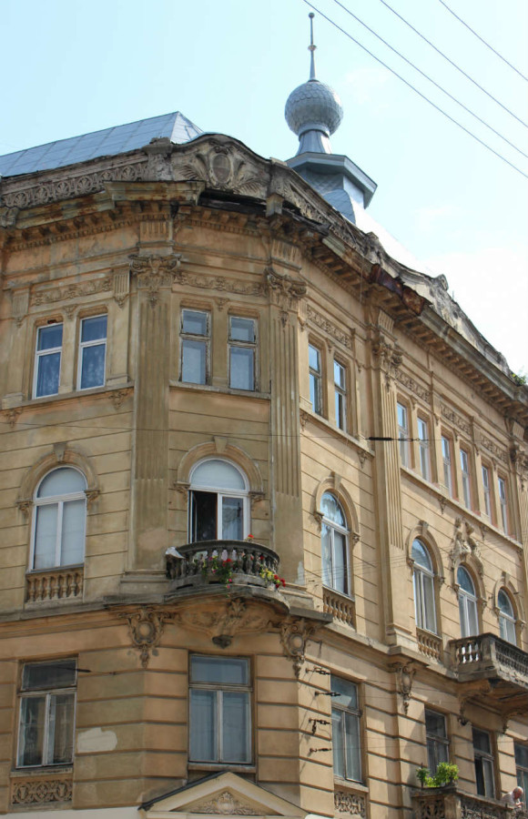 Будинок адвоката Дзендзелевича - сучасна вулиця Гнатюка, 8. Фото 2015 року