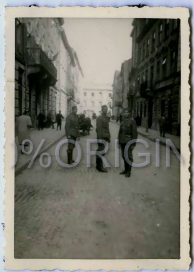 Вуличка Коллонтая в роки німецької окупації Львова. Фото 1941-1944 років