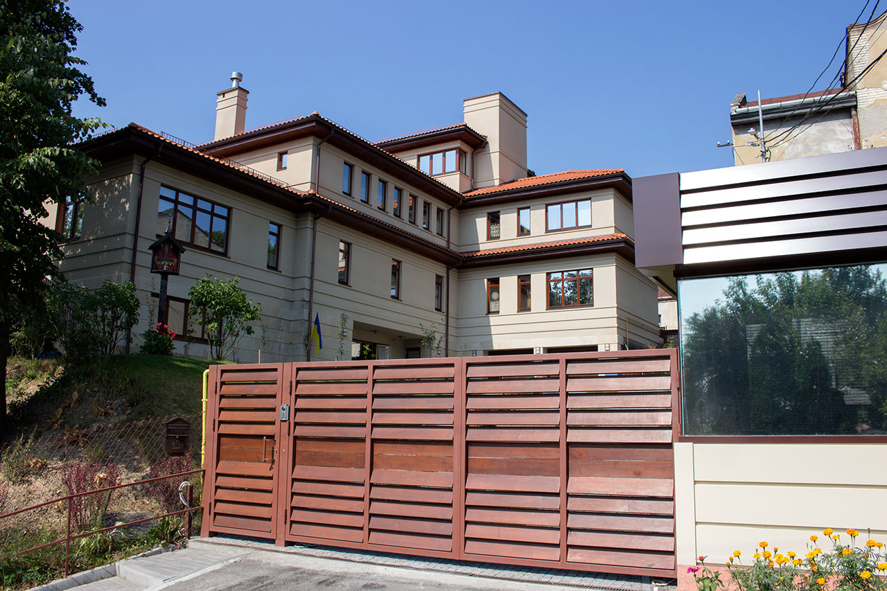 Будинок родини Садових на вул. Стрілецькій, 1 у Львові, фото 2015 року