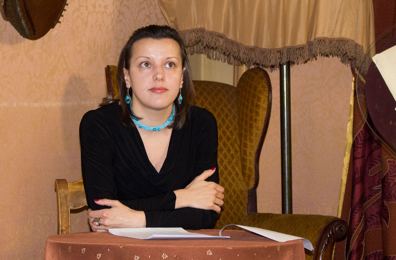 Молодший науковий співробітник Художньо-меморіального музею Олени Кульчицької (відділ Національного музею у Львові імені Андрея Шептицького) Надія Кінаш