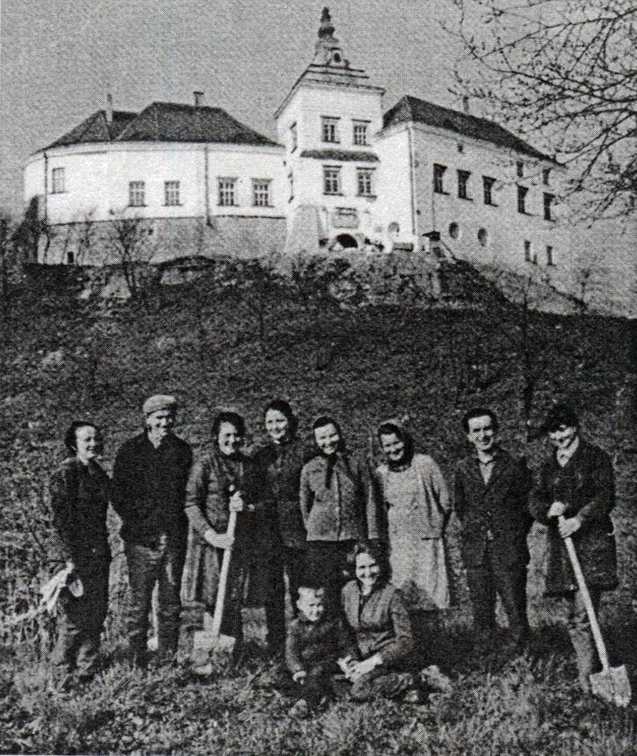 Борис Возницький і працівники Олеського замку, 1973 рік