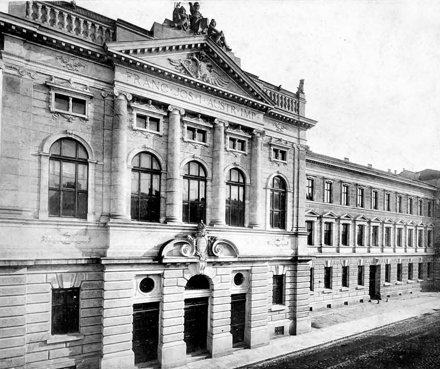 Палац Справедливості, 1890 рік