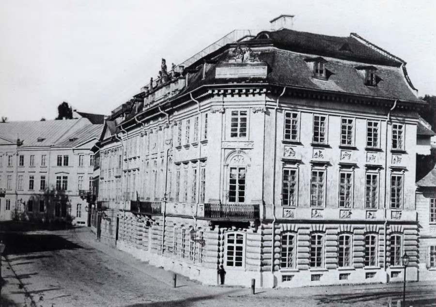 Будинок Піллерів на розі вул. Винниченка і Личаківської у своєму первісному вигляді. Фото 1860-1870 рр.