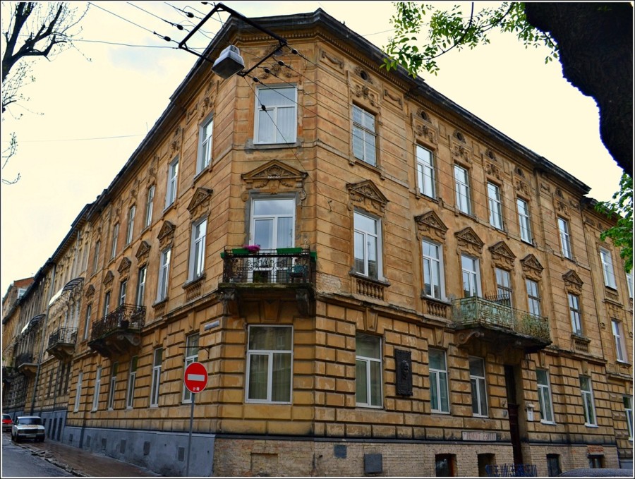 Тут жив Йозеф Рот – вулиця Чехова, 7 (фото Тетяна Жернова, 2016р)