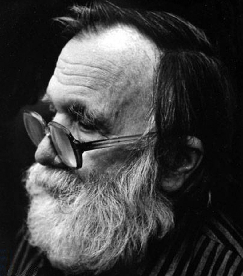 Ярослав Коваль (Коваль Я. Господар Перегінської пущі: рідкісні фотоґрафії з життя Слуги Божого Андрея Шептицького. ¬– Львів, 1996. – 36 с.)