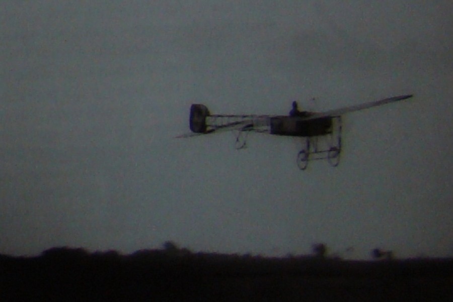 Політ першого літака над Львовом. Фото 1910 року