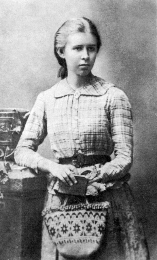 Леся Українка, фотографія 1888 р.