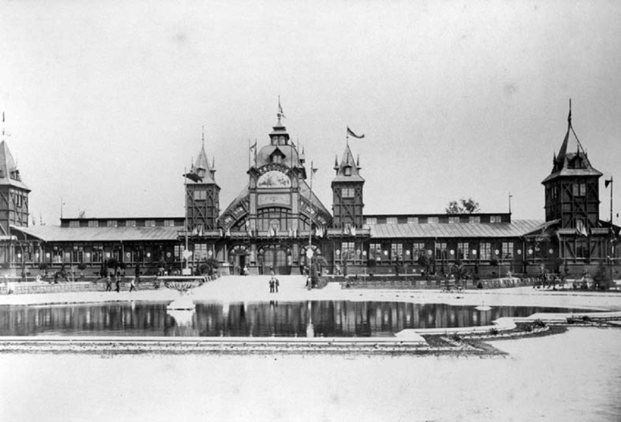 Палац Промисловості - найбільший палац створений Ф.Сковроном. Фото 1894 року