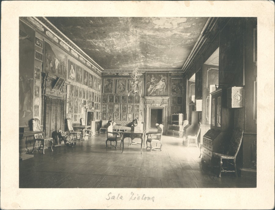 Інтер'єр Зеленої Зали Підгорецького замку. Фото 1912 року