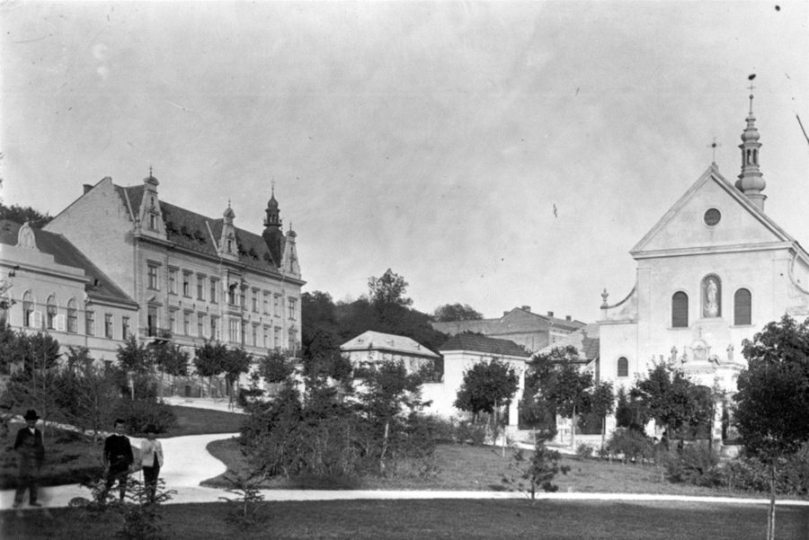 вул. Куркова (Лисенка) та Короленка (взято з http://strubcina.org/%D1%83%D0%BB%D0%B8%D1%86%D0%B0-%D0%BB%D1%8B%D1%81%D0%B5%D0%BD%D0%BA%D0%BE/)