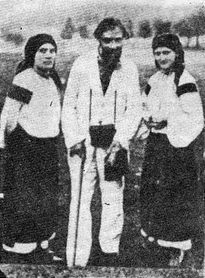 Ольга Дучимінська, Олекса Новаківський і донька Ольги Оксана (взято з http://dcrb.net/virtualni-vystavky/zhyttya-bolyu-i-muzhnosti/)