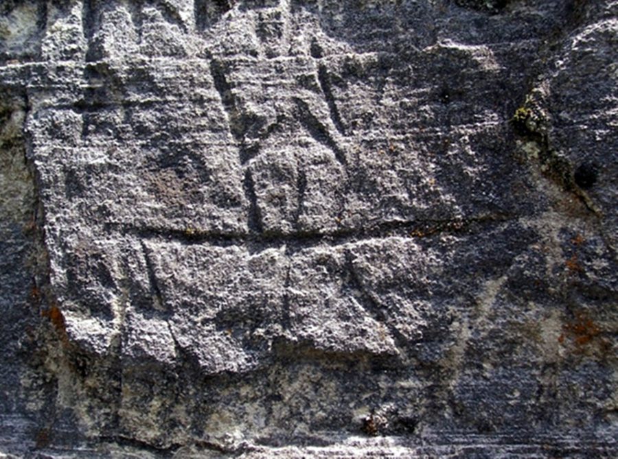 Петрогліфи у язичницькому храмі неподалік Стільська. Джерело: https://uk.wikipedia.org/wiki/%D0%A1%D1%82%D1%96%D0%BB%D1%8C%D1%81%D1%8C%D0%BA%D0%BE_(%D0%B3%D0%BE%D1%80%D0%BE%D0%B4%D0%B8%D1%89%D0%B5)