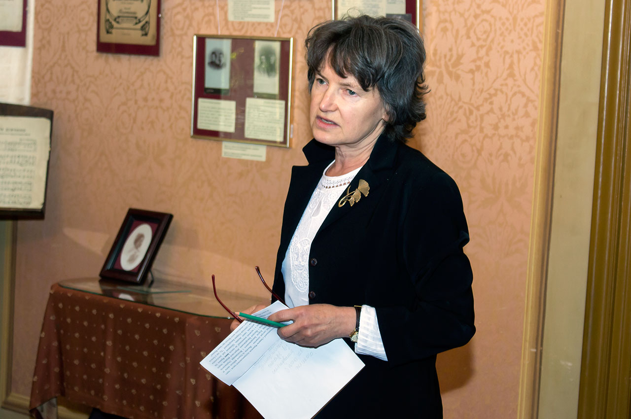 Головний зберігач фондів Музично-меморіального музею Соломії Крушельницької у Львові Ірина Криворучка