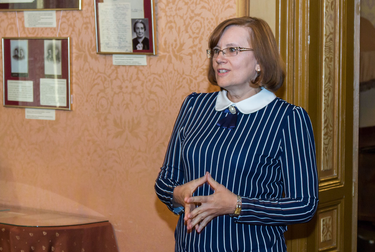 Cтарший науковий співробітник Музично-меморіального музею Соломії Крушельницької у Львові Роксоляна Пасічник