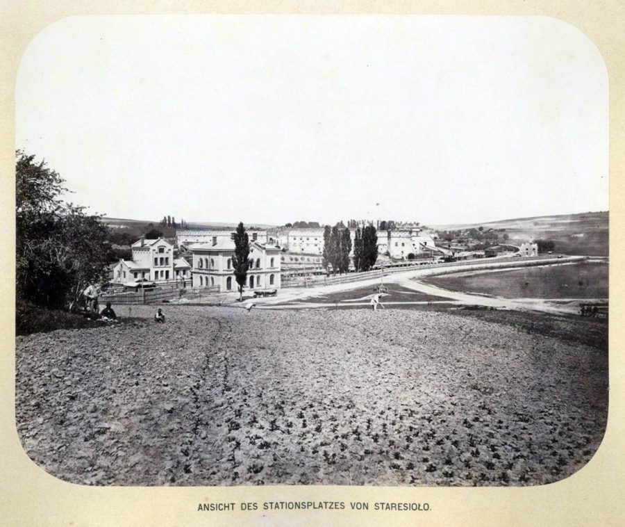 Станція і замок у Старому Селі (1868)