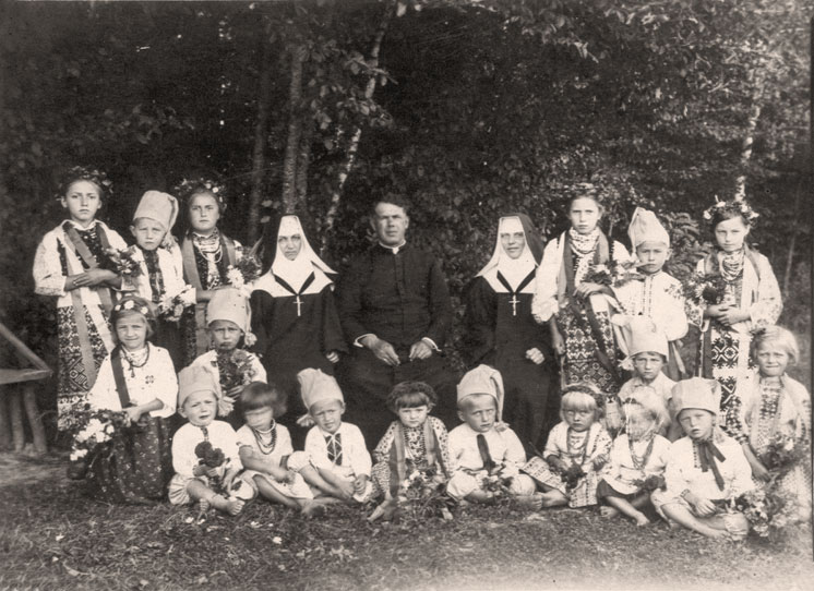 Отець Комар - дитячий садок - захоронка