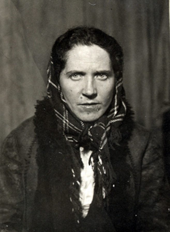 Конюшик Ганна Мар’янівна, яка утримувала конспіративну квартиру в Білогорщі