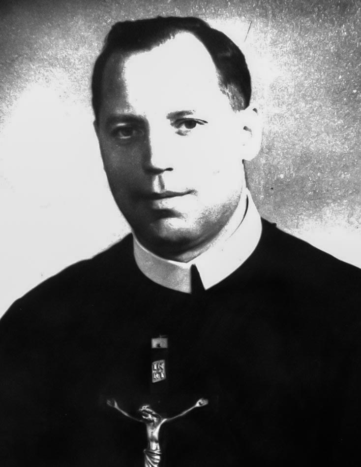 Отець Михайло Щудло