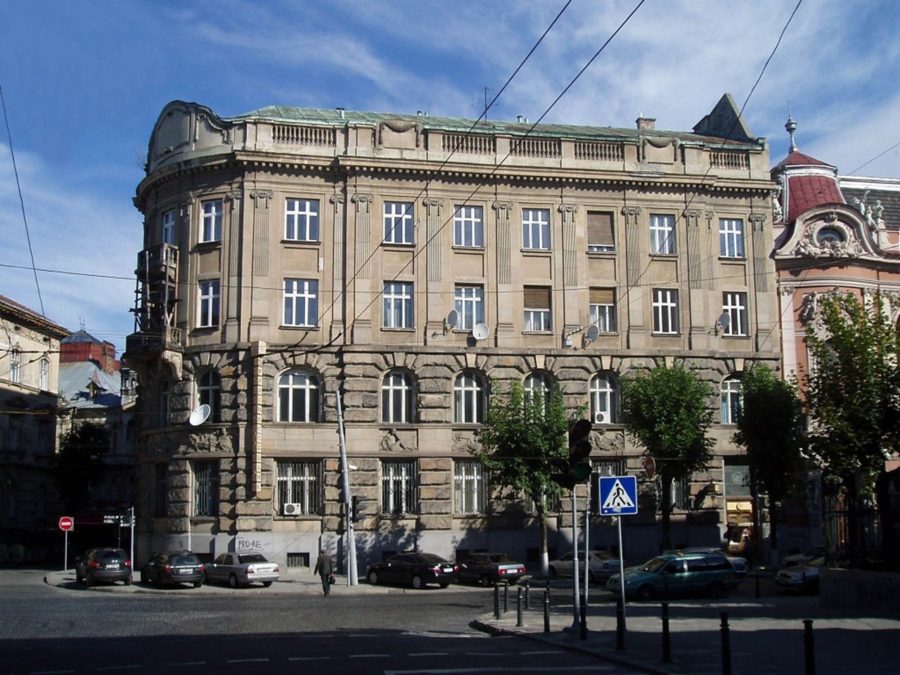 Колишній Австро-угорський банк на вул. Листопадового чину №8