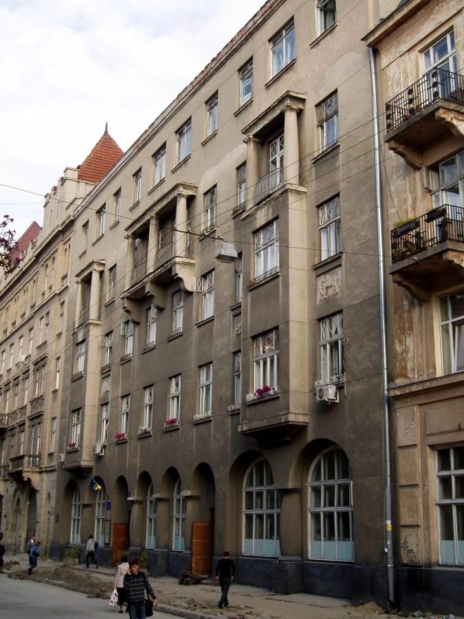 Будинок Товариства приватних урядовців на вул. Пекарській №1а