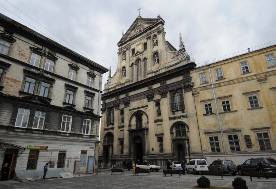 Костел єзуїтів у Львові. Фото з http://novyny.lviv.ua