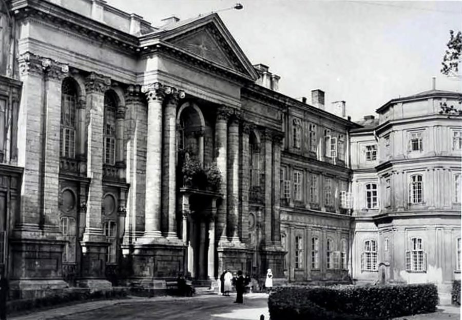 Крайовий загальний шпиталь у 1930-х рр.