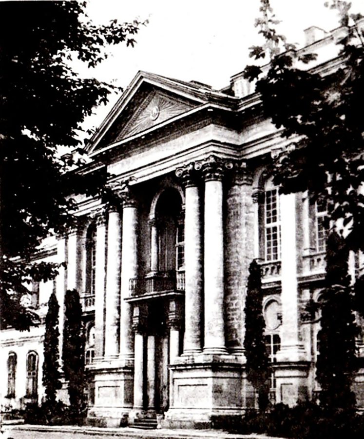 Фасад Крайового загального шпиталю, перша пол. ХХ ст.