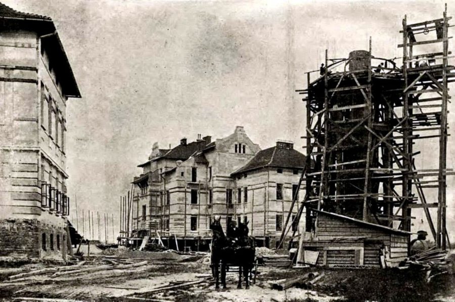 Розбудова лікарні у 1905 році