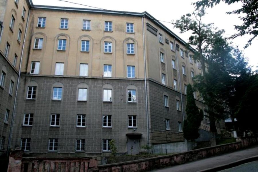 Корпус Львівської комерційної академії