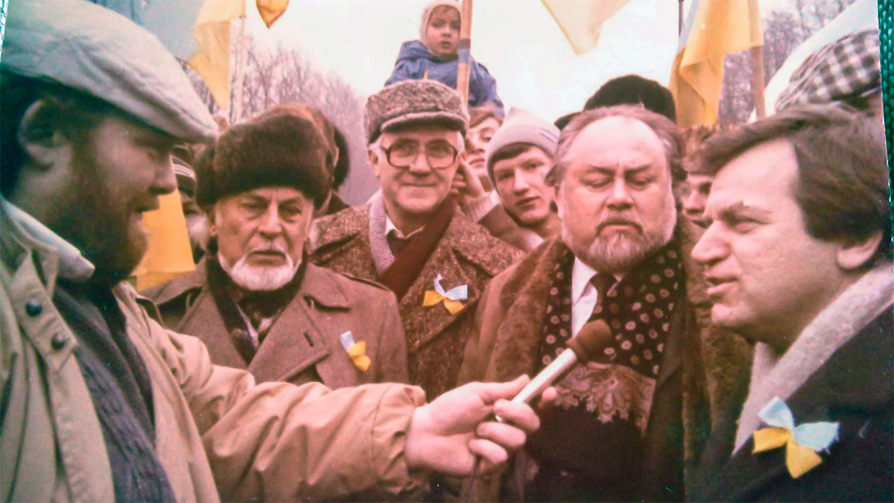 Львів, "Живий ланцюг" 21 січня 1990 року. Фото з особистого архіву Валерія Степанюка