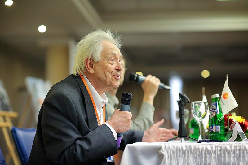 Акушер-гінеколог Мішель Оден