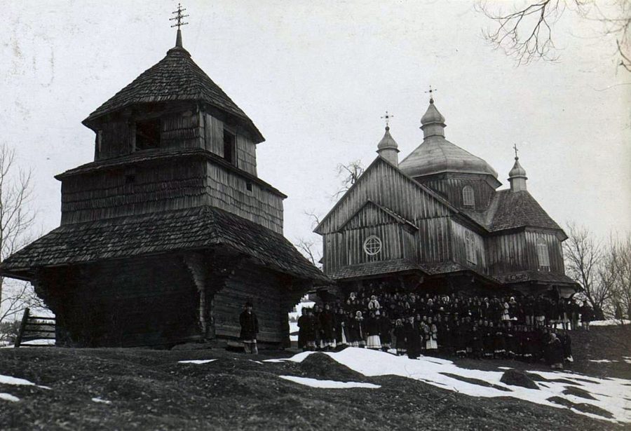 періоду першої світової війни. Плав’яни після Служби Божої