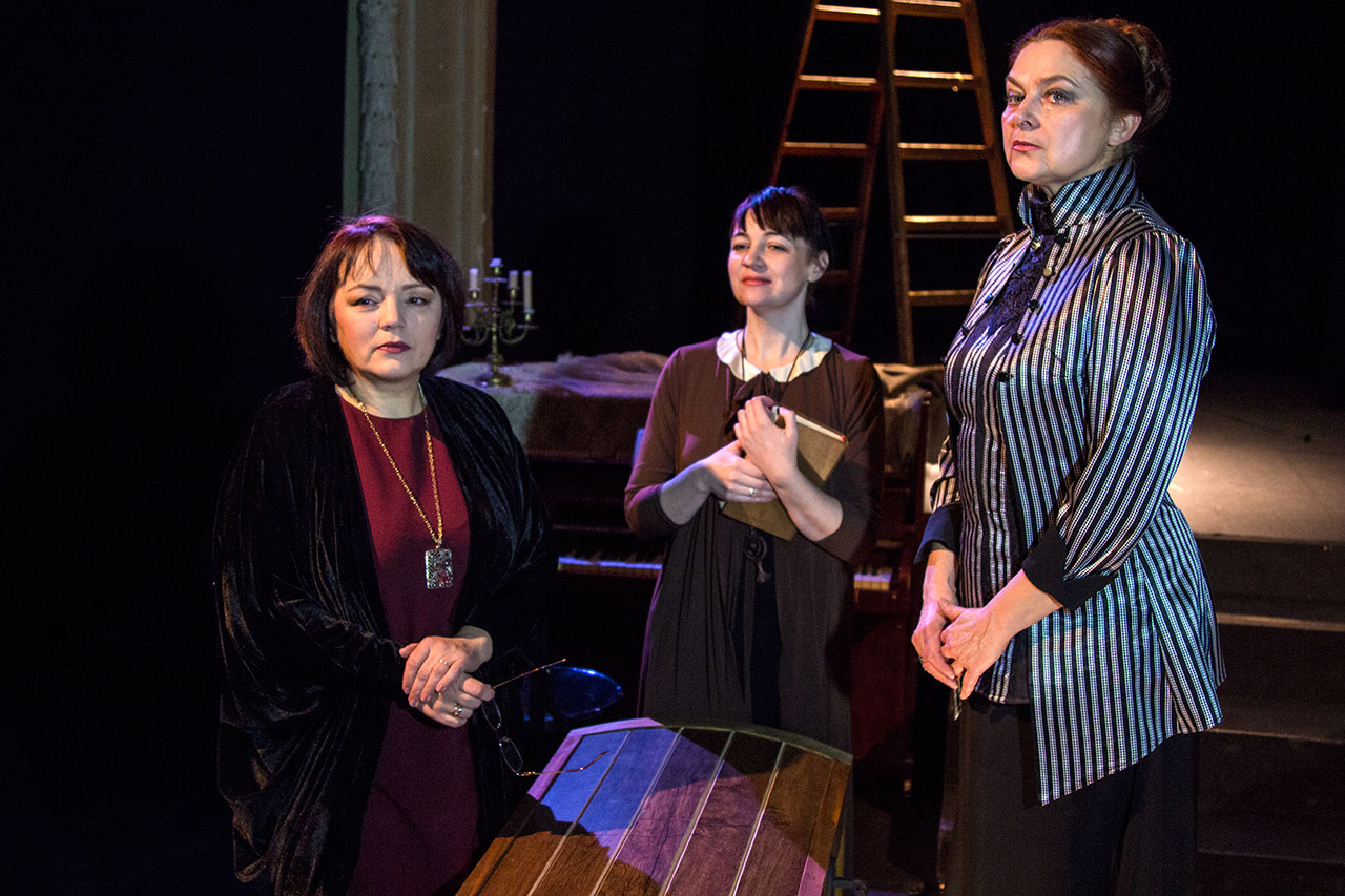 Сцена з вистави «Та, котру любили».